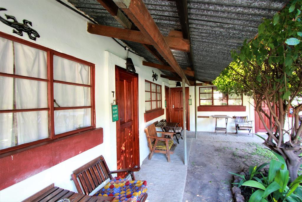 Zigzag Town Lodge Livingstone Exteriör bild